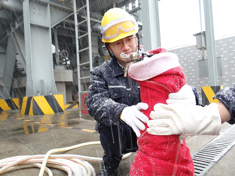 水务集团积极应对雨雪气象，确保出产安全不变运行